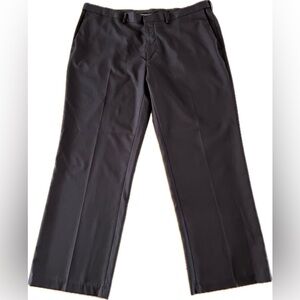 HAGGAR Dress Pants Mens Size 42x30 Black Slacks Business Church Wedding